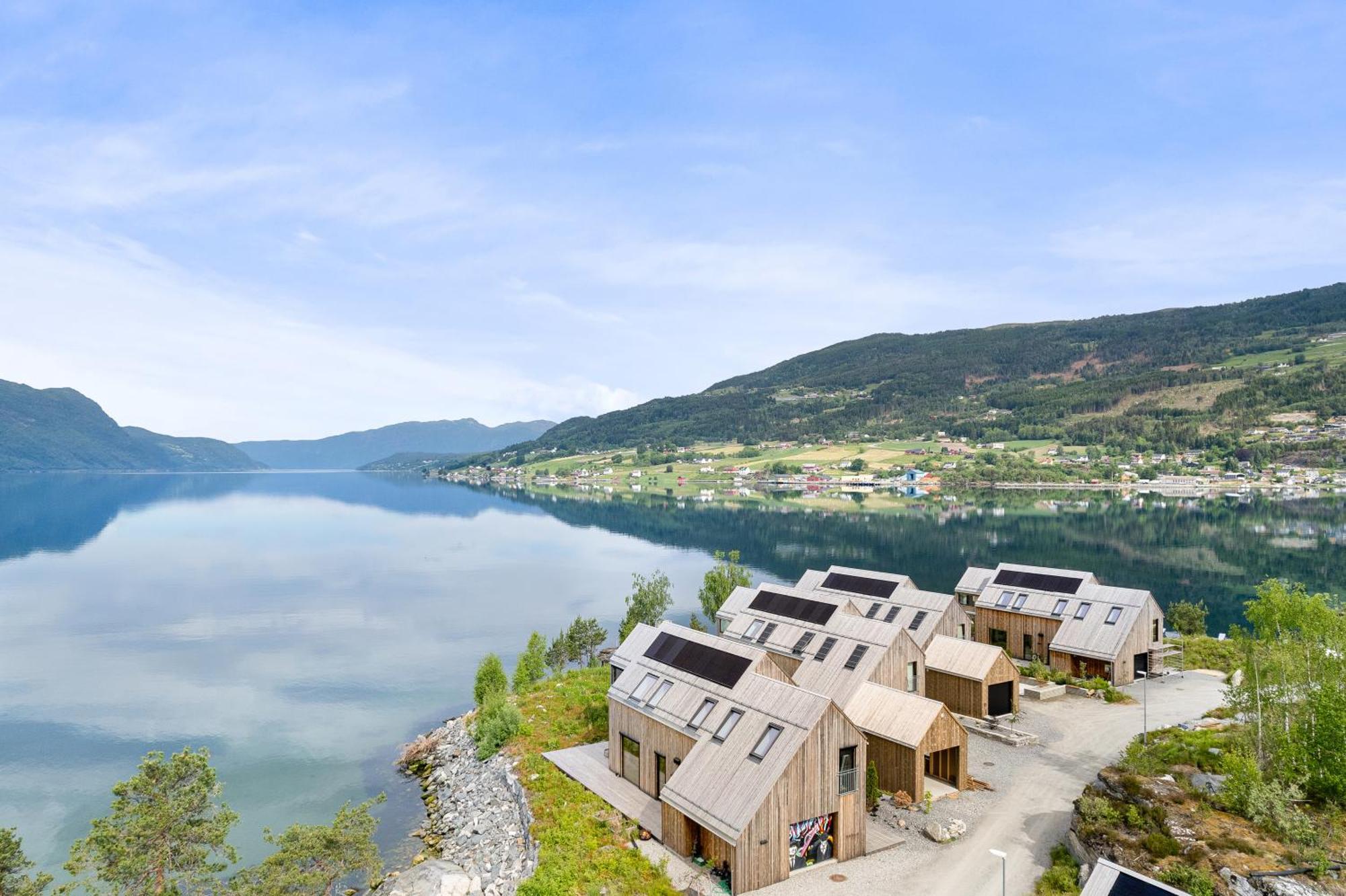 Villa Modern House By The Fjord In Sandane, Nordfjord.