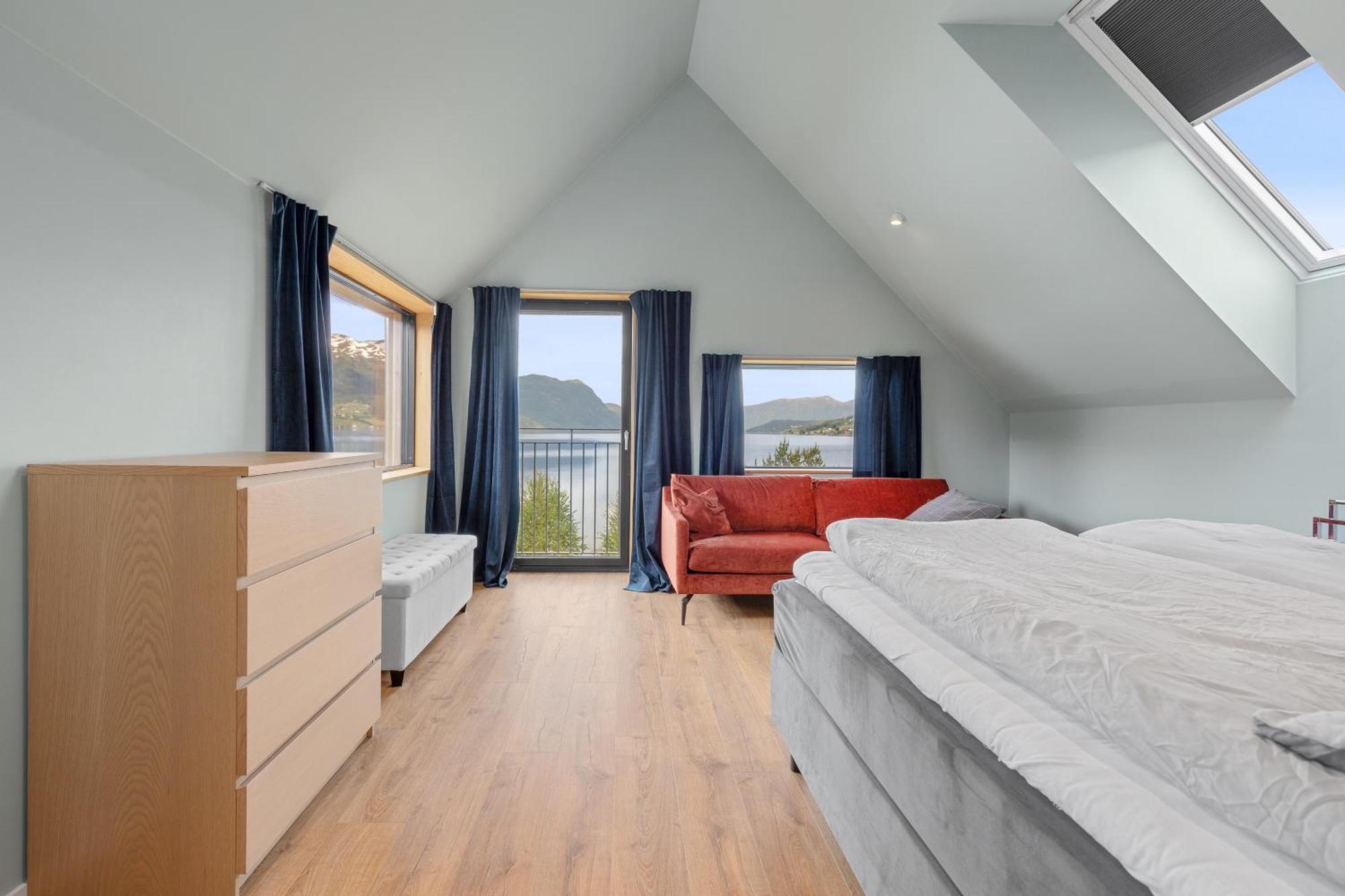 Modern House By The Fjord In Sandane, Nordfjord. Villa Sandane